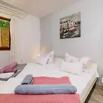 Lägenhet In 5557 Crikvenica