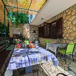 In 5557 * Crikvenica