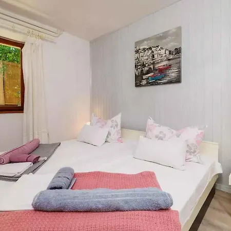 Apartamento In 5557 Crikvenica