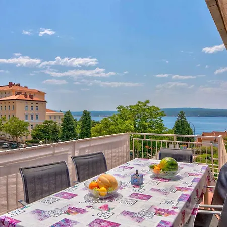 In 5557 Appartement Crikvenica