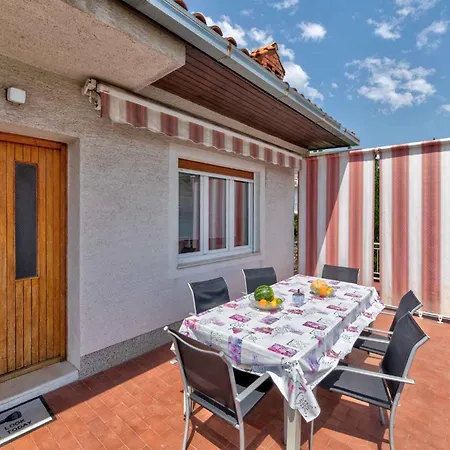 Appartement In 5557
